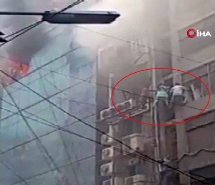 Bangladeş’te 22 katlı binada yangın: 5 ölü