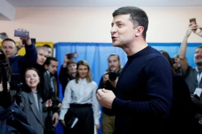 Ukrayna'da en çok oyu  Zelenskiy aldı