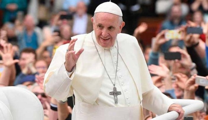 Papa Franciscus'tan misyonerlik eleştirisi