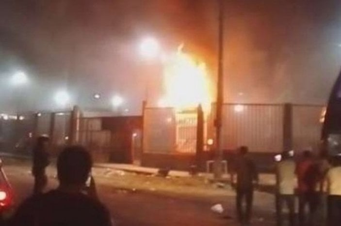 Peru’da çift katlı otobüste yangın: 20 ölü