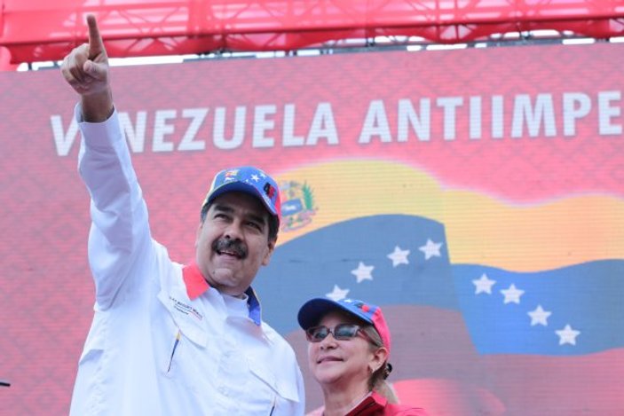 Maduro, Venezuela'nın enerji bakanını görevden aldı