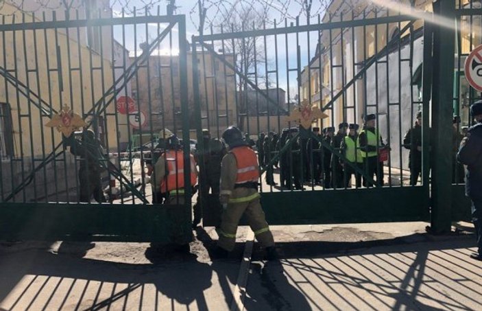 St.Petersburg'da bir askeri okulda patlama: 4 yaralı