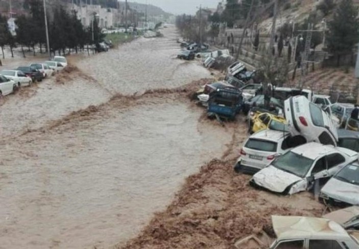 İran'da sel felaketi: 46 ölü