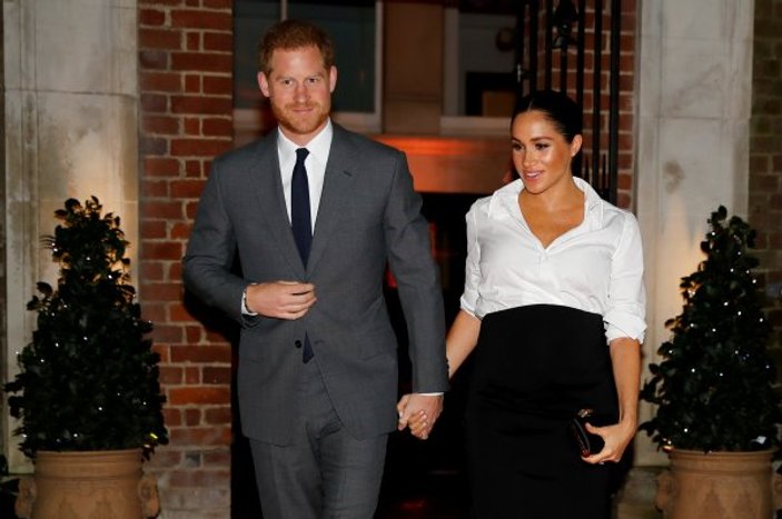 Prens Harry ve eşi Markle'ın ortak hesabı