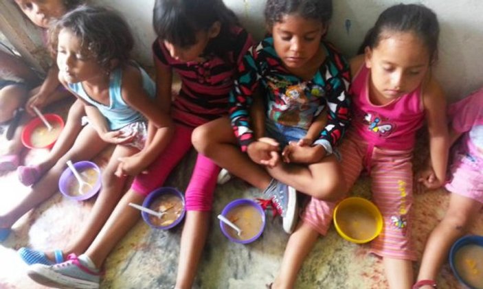Venezuela krizi 1 milyondan fazla çocuğu etkileyecek