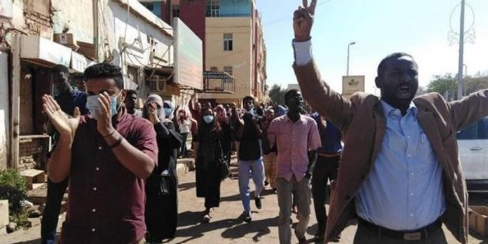 Sudan'da protestoların şiddeti arttı