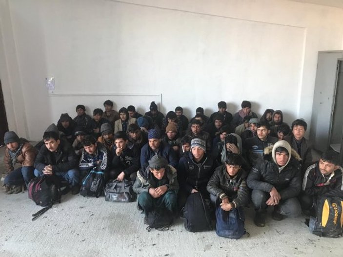 Van’da 69 kaçak göçmen yakalandı