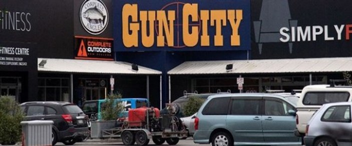 Yeni Zelanda'da yeni silah yasası meclisten geçti