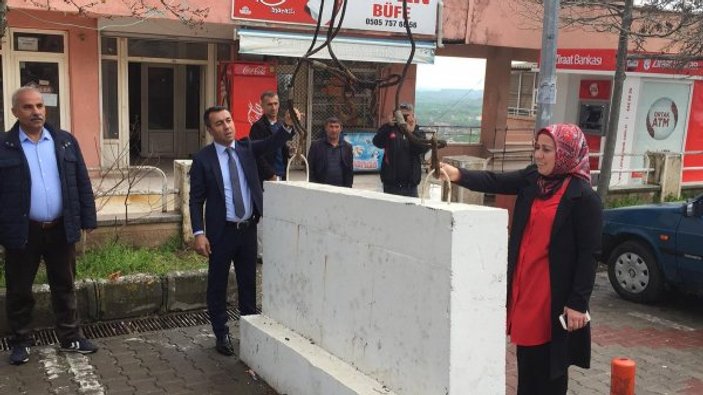 HDP'lilerin ilk çalışması: Beton bariyerleri kaldırmak