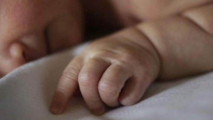 Yunanistan'da üç genli tüp bebek teknolojisiyle bebek doğdu