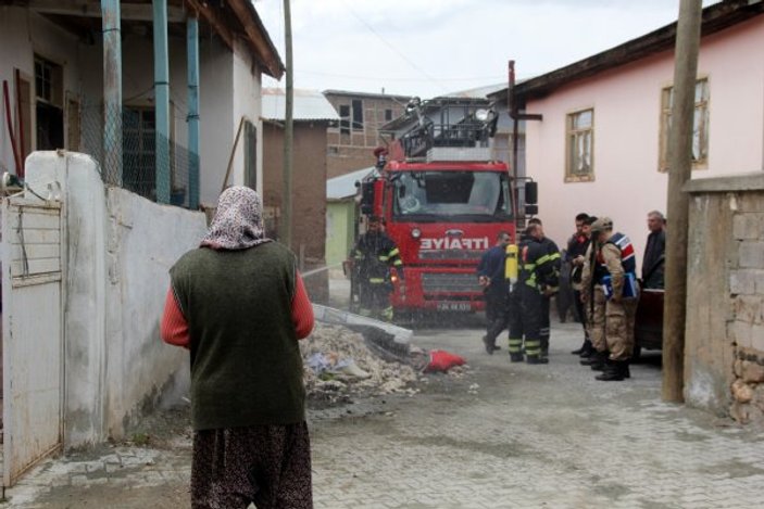 Mazotla sobayı tutuşturmak isterken evi yaktı: 2 yaralı