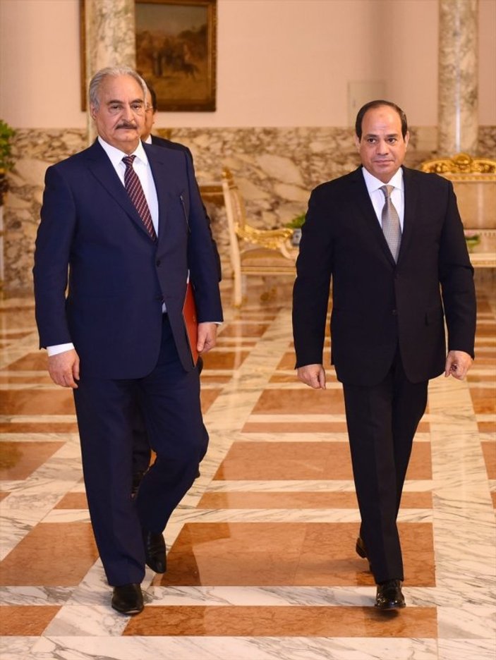 Sisi Hafter'i Mısır'da ağırladı