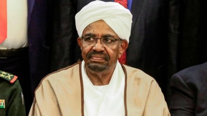Sudan'da devrik lider hapishaneye nakledildi
