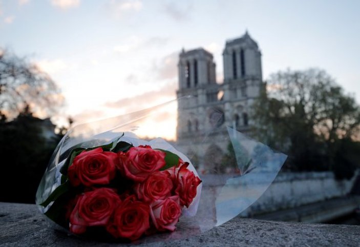 Fransa, Notre Dame'ın onarımı için yarışma düzenleyecek