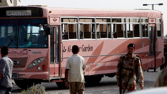 Pakistan'da silahlı saldırı: 14 ölü