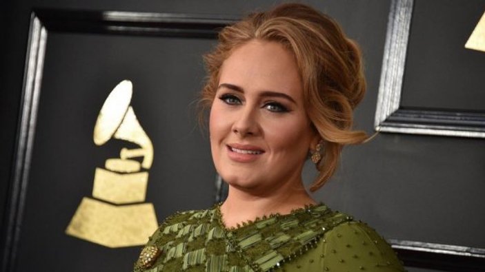Ünlü şarkıcı Adele eşinden boşandı