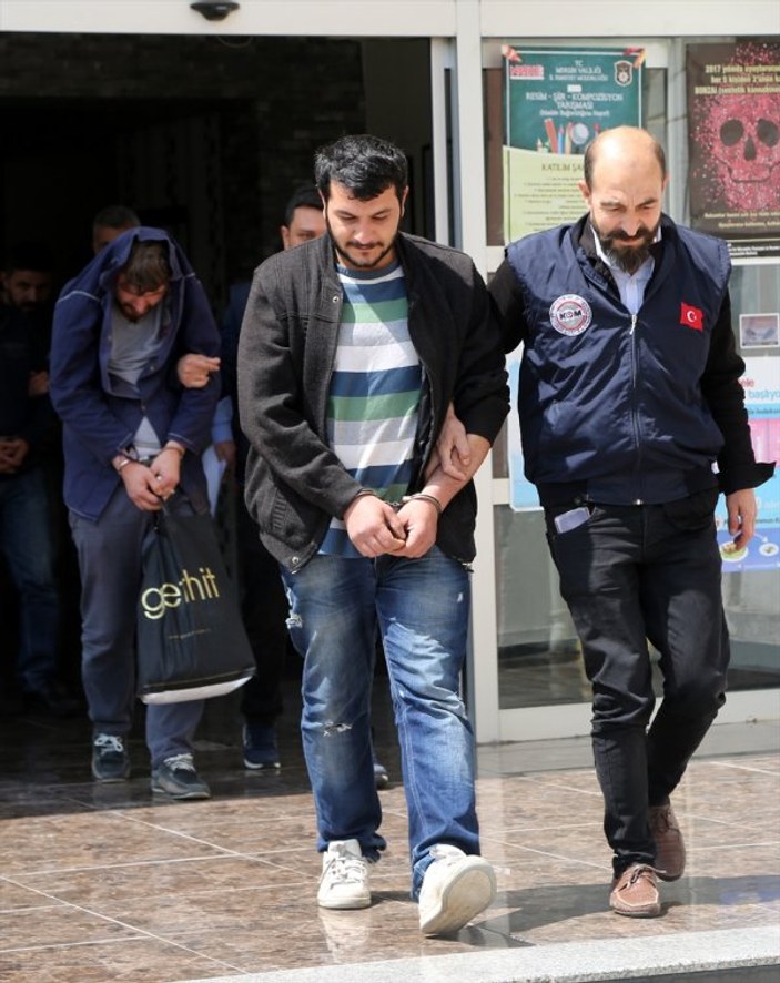 Mersin'de bankaları dolandıran çete yakalandı