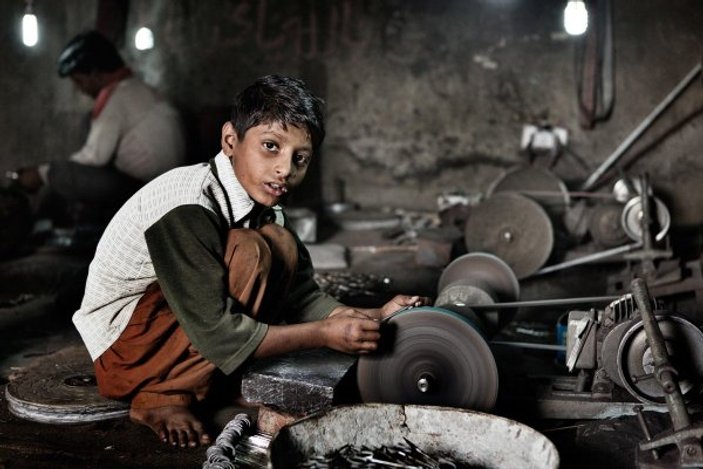 Dünyada 152 milyon çocuk işçi var