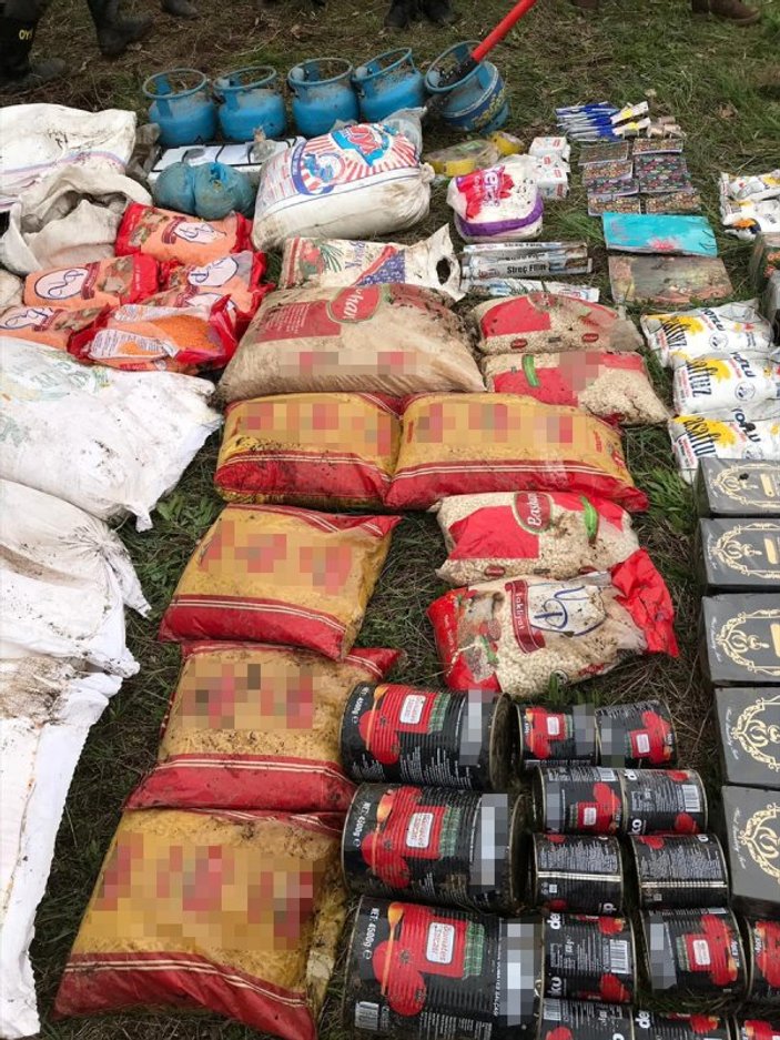 Bingöl'de teröristlere ait yaşam malzemesi bulundu