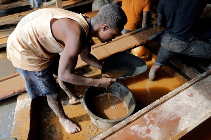 BAE, milyar dolarlık altını Afrika'dan kaçırdı