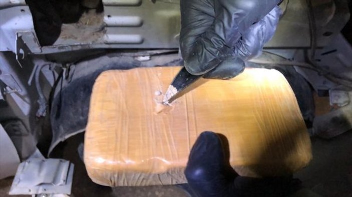 Van'da uyuşturucu operasyonu: 30 kilo eroin yakalandı