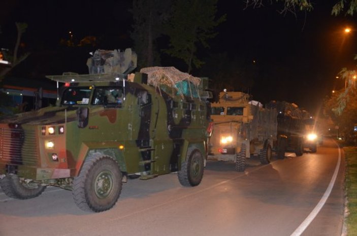 Türk komandoları Suriye sınırında