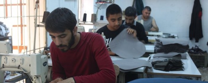 Suriyeli işçiler haklarını aramak için sokağa inecek