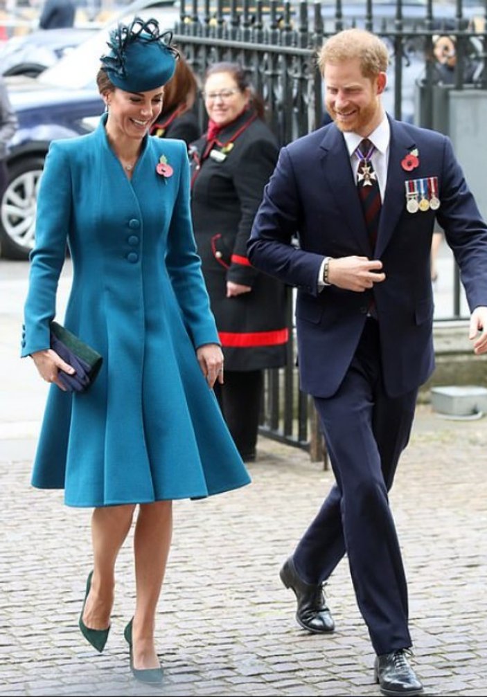 Prens Harry yengesiyle Anzak Günü etkinliklerinde
