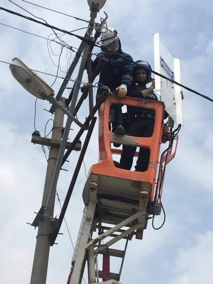 Diyarbakır'da elektrik ekipleri polis korumasında çalıştı