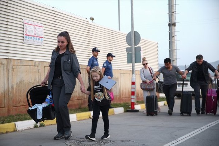 Josef Sural'ın ailesi Türkiye'den ayrıldı