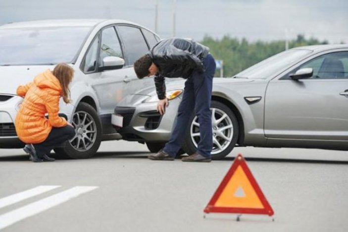 Dolandırıcıların yeni hedefi: Trafik kazası geçirenler