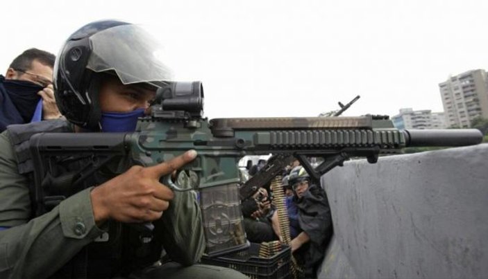 Suriye ve Venezuela'da Amerikan malı silah kullanılıyor
