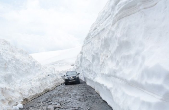 Türkiye’nin en büyük kalderasında kar kalınlığı 8 metre