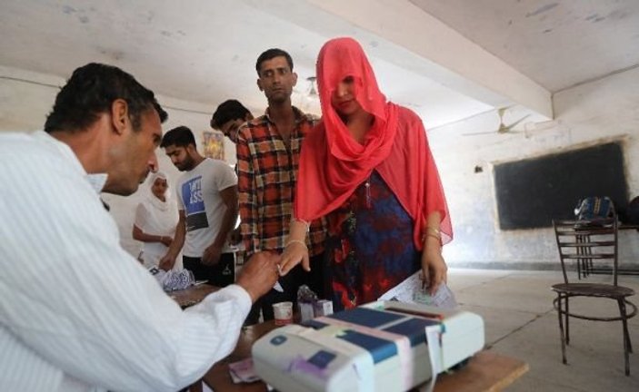 Hindistan'a 11 Nisan'da başlayan seçimler devam ediyor