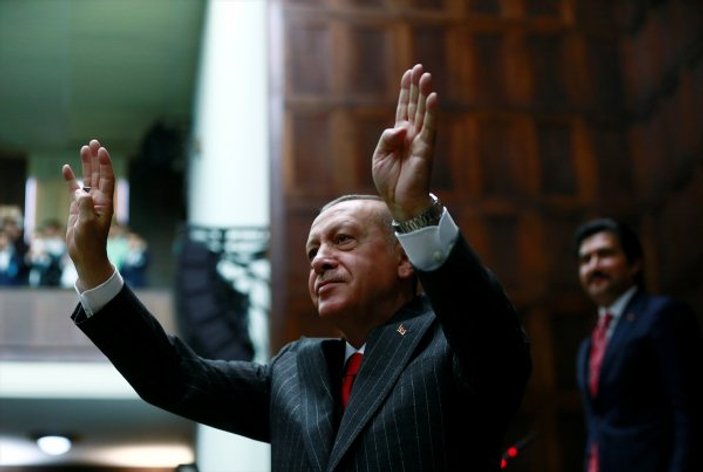 Erdoğan: Ekonomideki dalgalanmayı atlatacağız