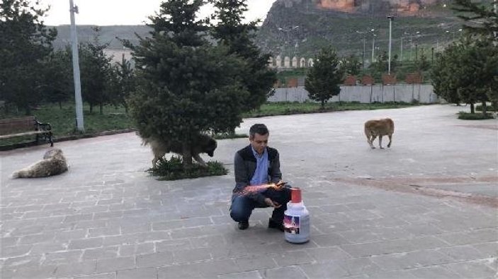 Kars'ta 15 yıldır iftar topunu uzmanı ateşliyor