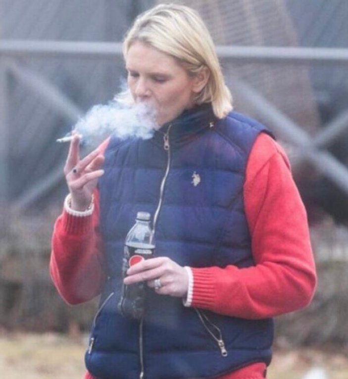 Norveç Sağlık Bakanı insanların sigara ve içkisine karışmayacak