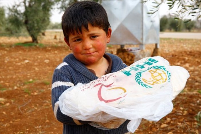 İHH Suriye'ye 2 bin ton un yardımı ulaştırdı