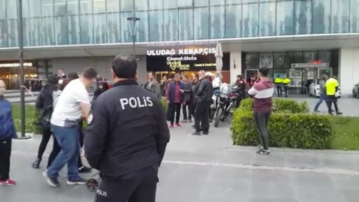 Bursa'nın göbeğinde kız kavgası kanlı bitti