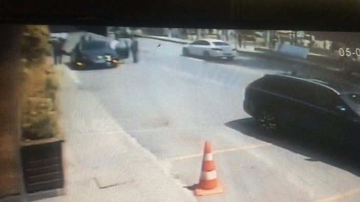 Beşiktaş'ta geri manevra yapan sürücü yaşlı çifte çarptı