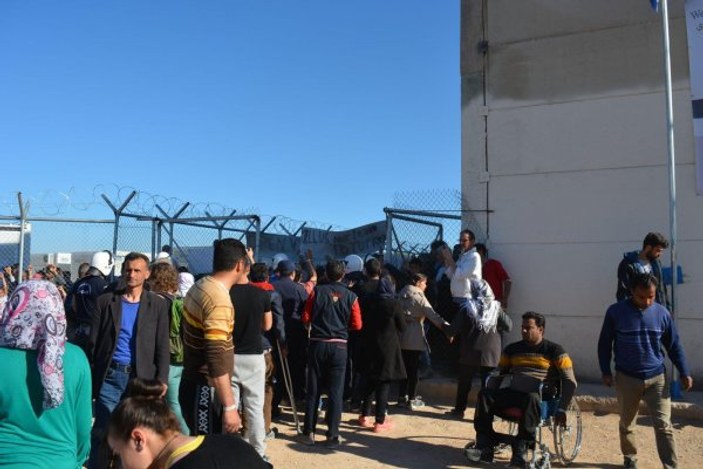 Yunanistan AB'nin mülteci yardımlarını kendisine harcıyor