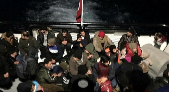 İzmir'de 36 göçmen yakalandı