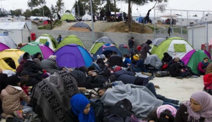 Yunanistan AB'nin mülteci yardımlarını kendisine harcıyor