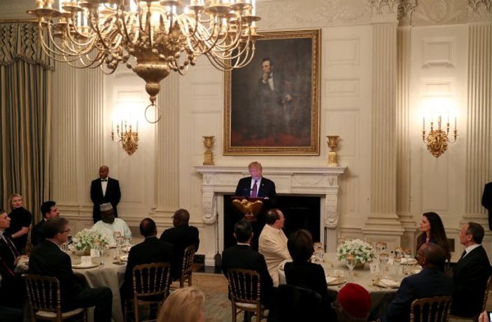 Donald Trump Beyaz Saray'da iftar verdi