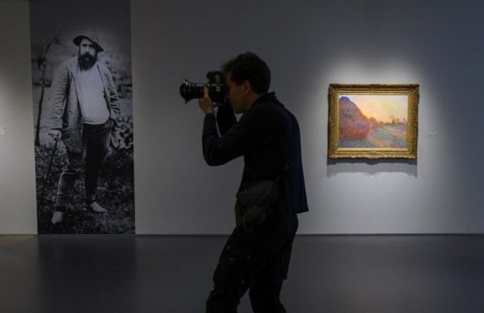 ABD'de Monet'nin tablosu 110 milyon dolara satıldı