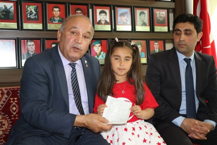Zonguldak'ta ilkokul öğrencisinden örnek davranış