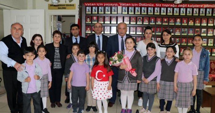 Zonguldak'ta ilkokul öğrencisinden örnek davranış