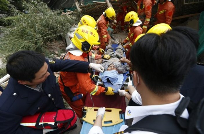Çin'de bina çöktü: 5 ölü