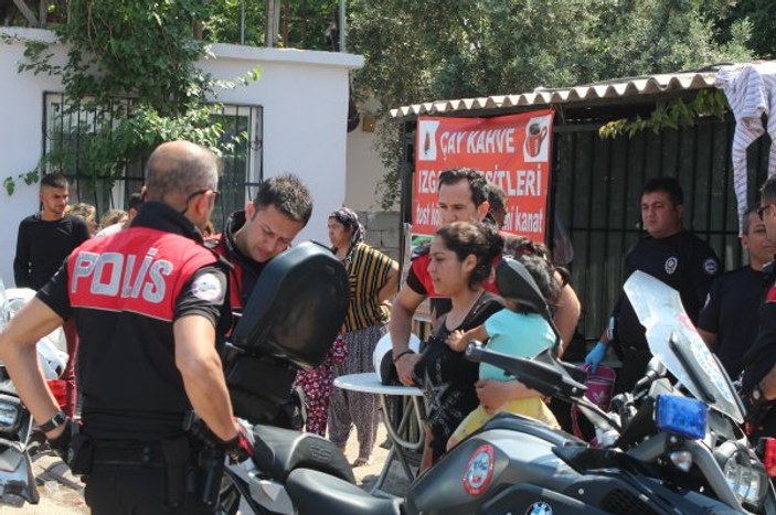 Antalya'da uyuşturucu satıcısı kadınlar polise takıldı