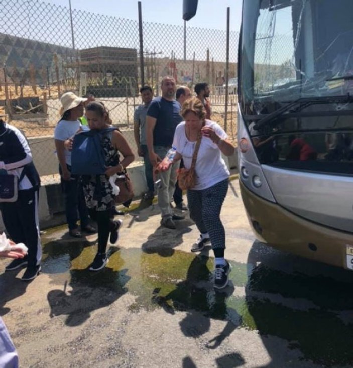 Mısır'da turist otobüsünde patlama